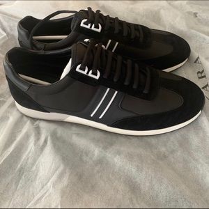 Men’s sneakers